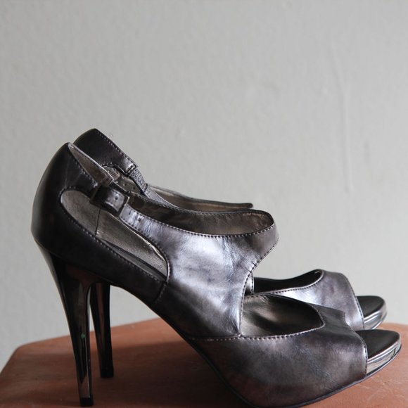 Carlos Santana Pewter Gray Metallic High Heel Pumps US Size 8 - Picture 3 of 12
